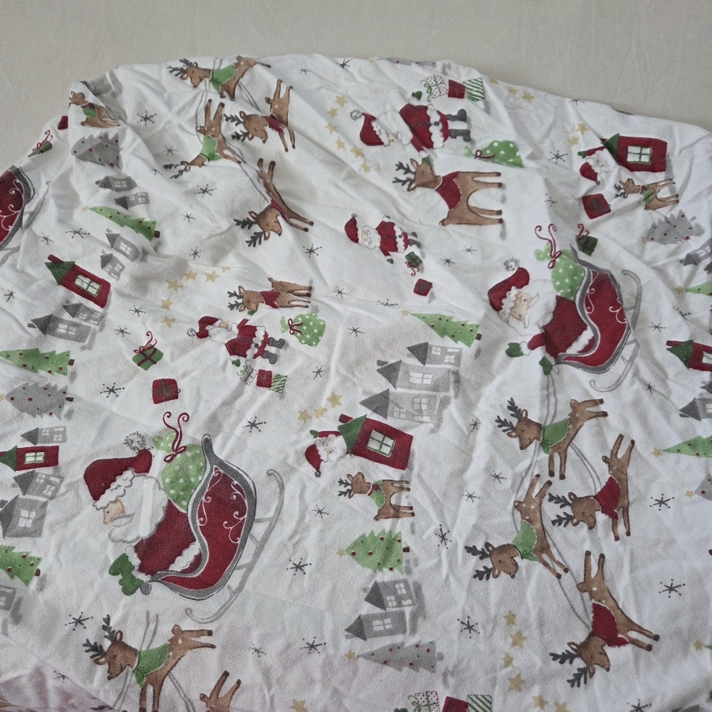 Pottery Barn Kids Holiday Santa Reindeer Fitted Crib Sheet 100% Cotton Flannel - Picture 8 of 8